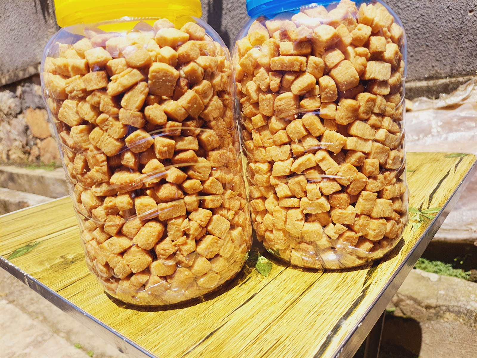 Daddie Snacks Family Tin